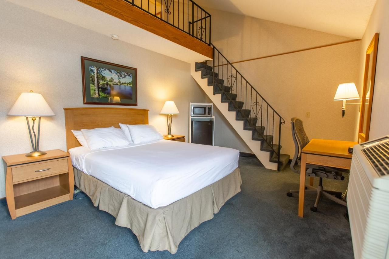 Rivertree Inn & Suites Clarkston Extérieur photo