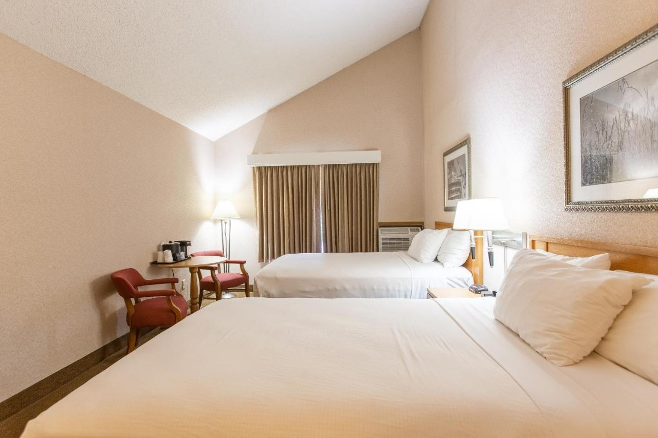 Rivertree Inn & Suites Clarkston Extérieur photo